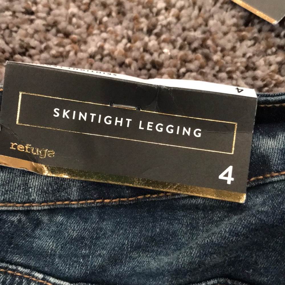 Jeans - Picture 3 of 4
